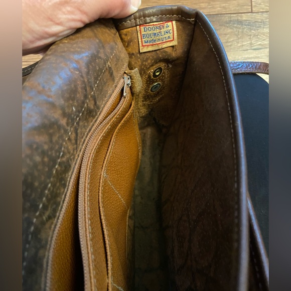 VTG RARE Dooney & Bourke Crossbody Bag Brown Leather Alligator Croc Embossed USA - Picture 11 of 16